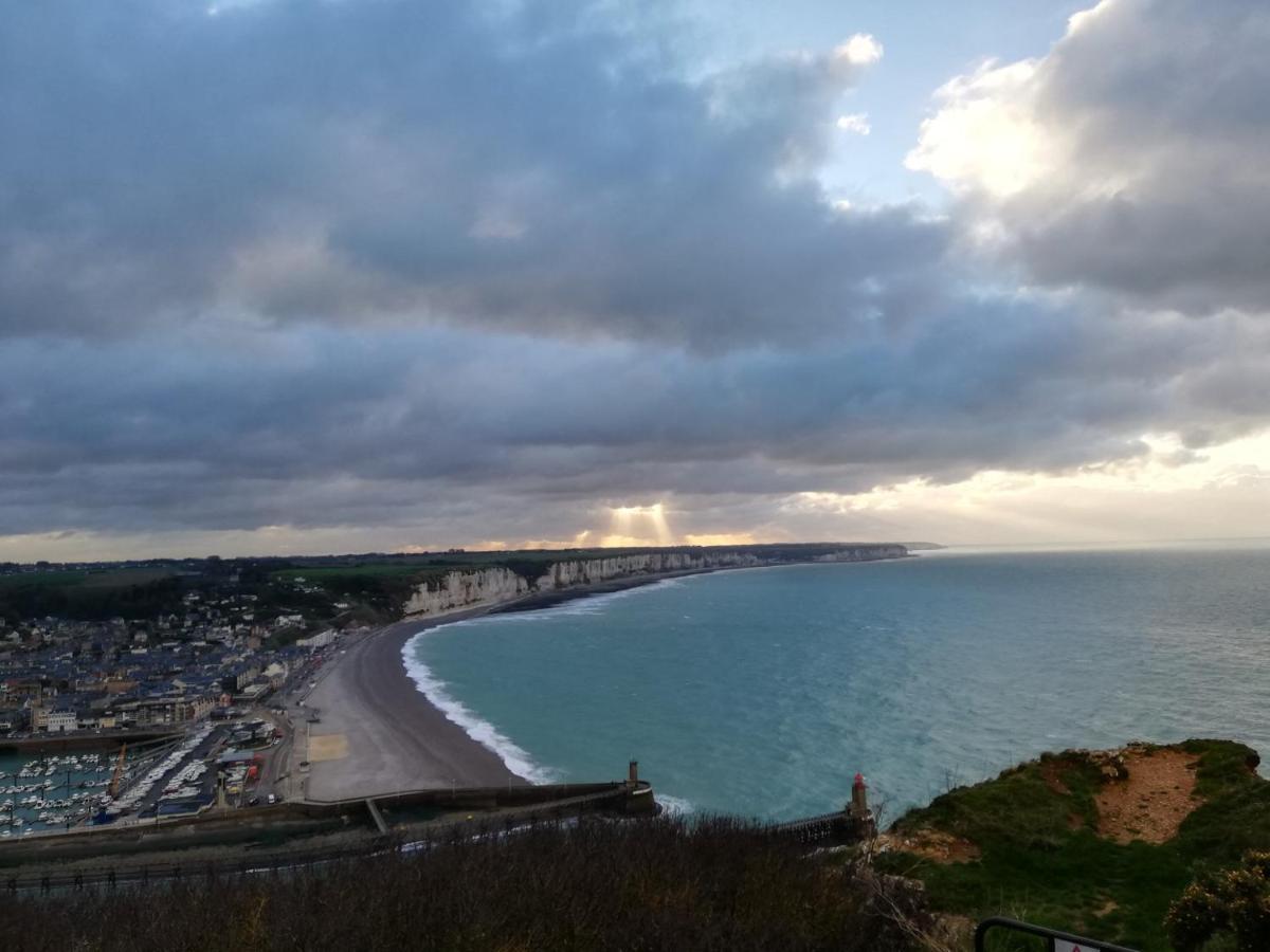 L échappée belle en normandie, au coeur historique de Fécamp Extérieur photo